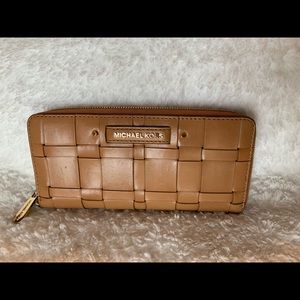 MK zip around wallet